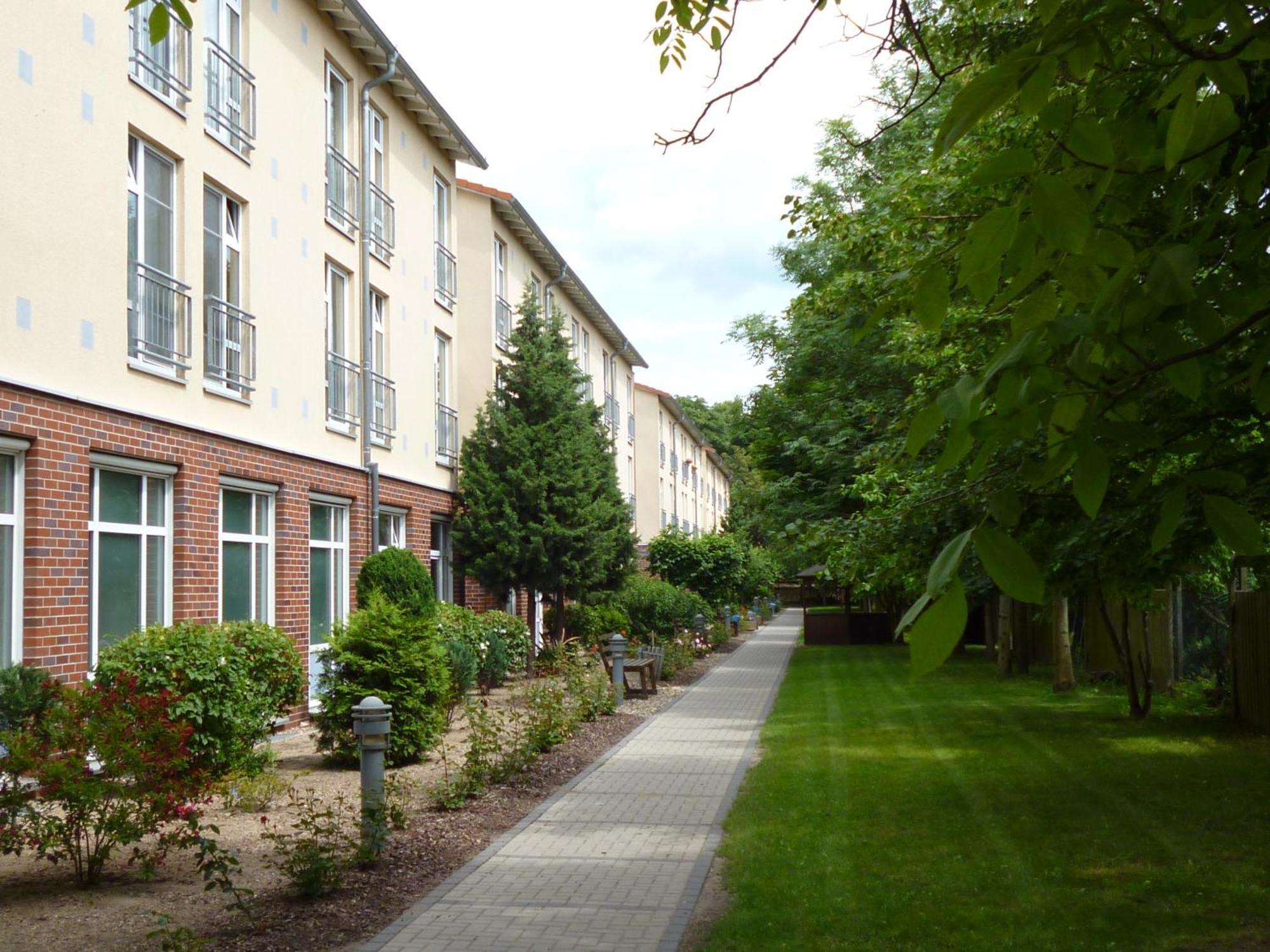 Hotel & Restaurant Am Schlosspark Dahme  Exterior photo